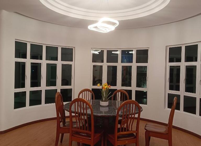 فندق Lestari Inn Residence