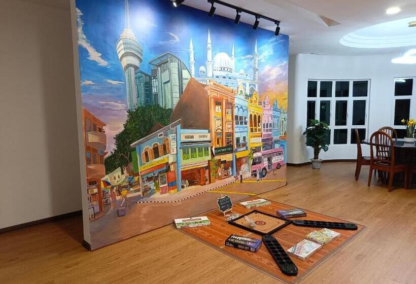 فندق Lestari Inn Residence