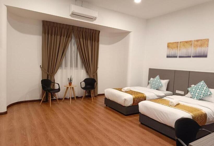 هتل Lestari Inn Residence