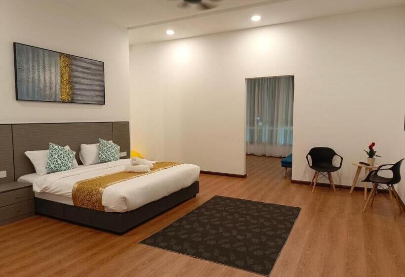 فندق Lestari Inn Residence