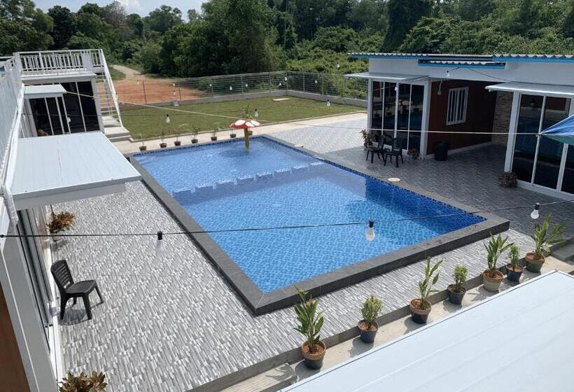 ホテル Meraga Cinta Kijal