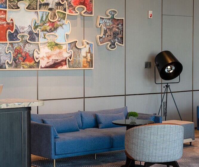 Отель New World Guangzhou