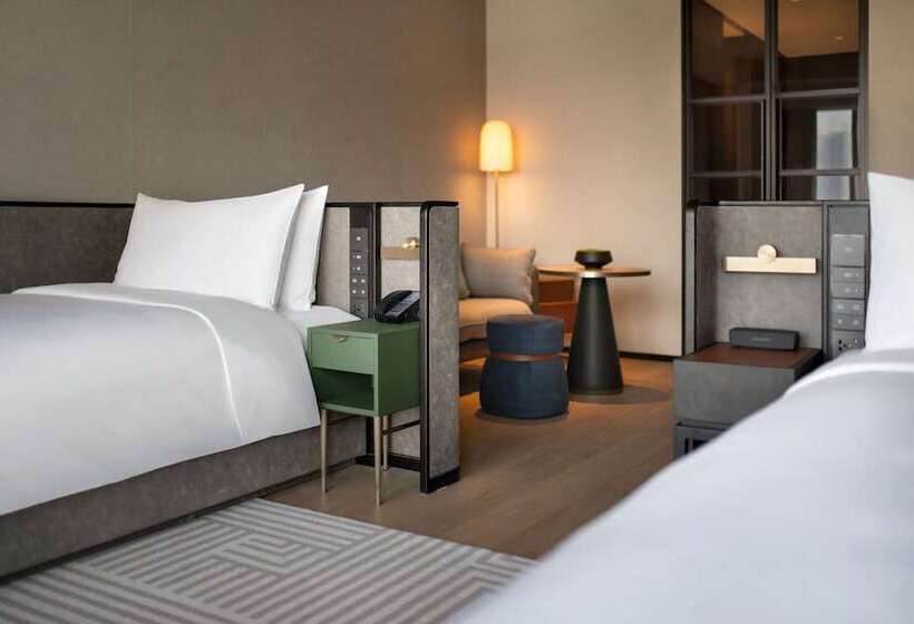 Отель New World Guangzhou