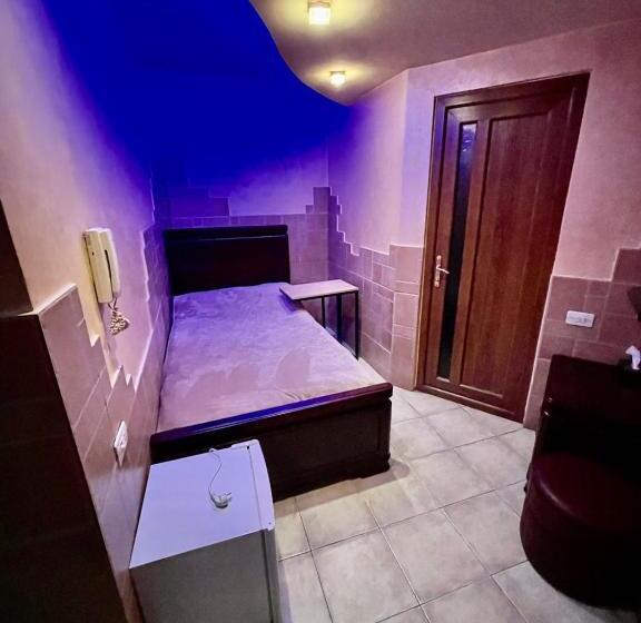 Best Hotels And Apartments