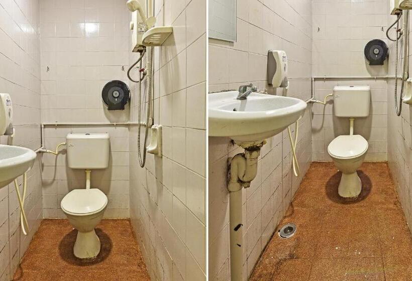 فندق Oyo 90806 Rumah Tumpangan Laut Selatan