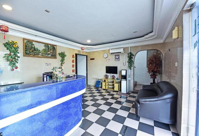 酒店 Oyo 90806 Rumah Tumpangan Laut Selatan