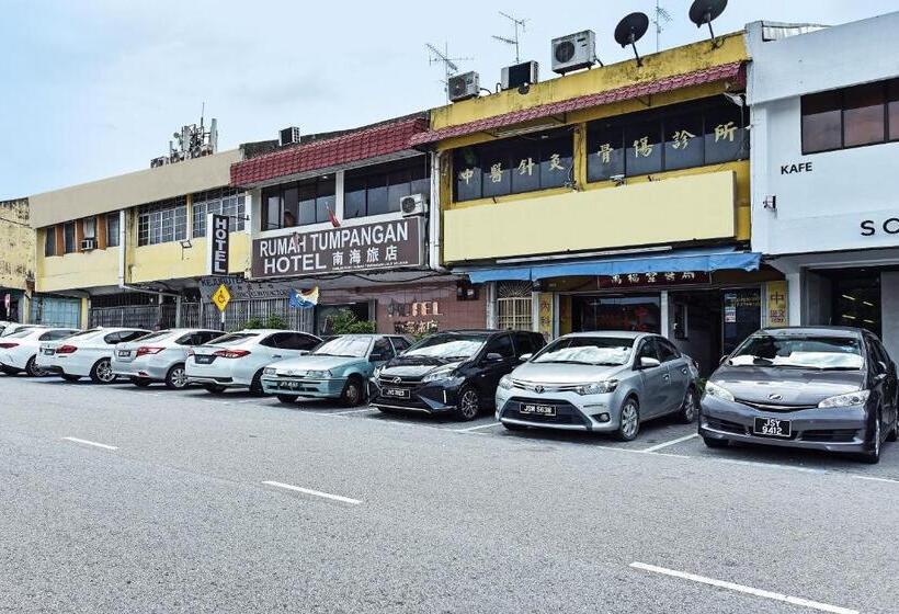 فندق Oyo 90806 Rumah Tumpangan Laut Selatan