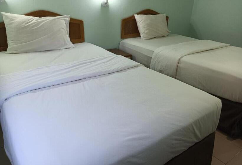 Otel Oyo 90860 Wawasan Inn