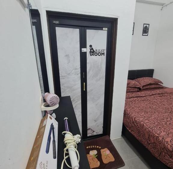 호텔 Oyo 90866 Rakyat Inn