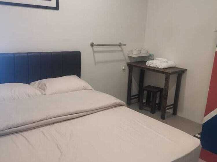 בית מלון כפרי Pine Lodge By Evr Previously Yss Indrawasih