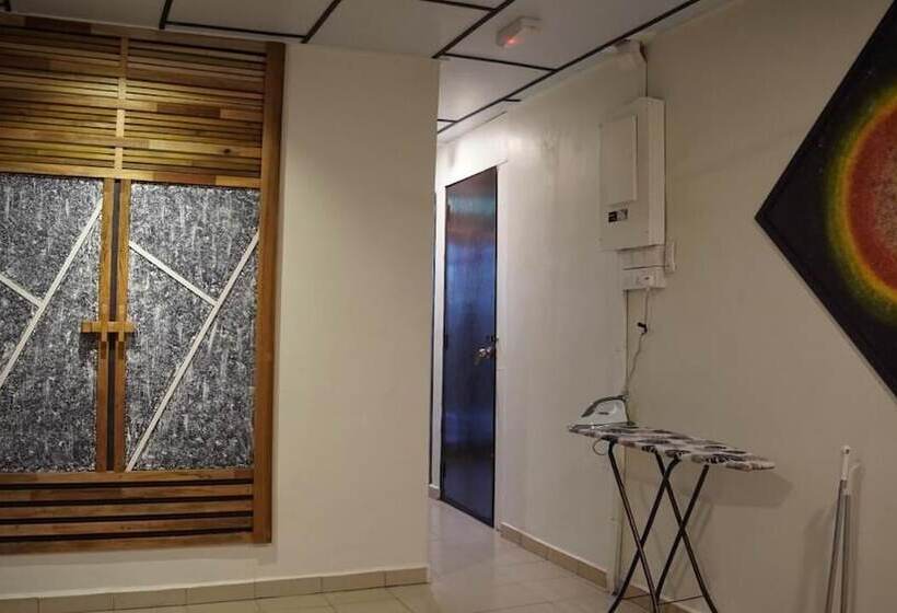 בית מלון כפרי Pine Lodge By Evr Previously Yss Indrawasih