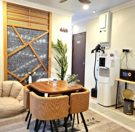 בית מלון כפרי Pine Lodge By Evr Previously Yss Indrawasih