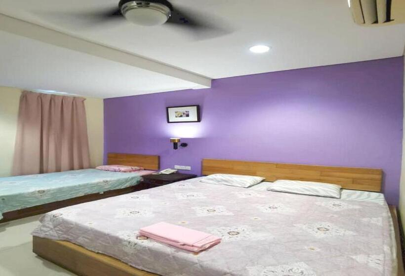 Hotel Oyo 90883 Pavilion Inn