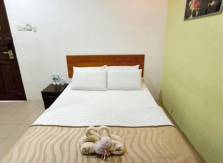 فندق Oyo 90906 Rumah Rehat Awana