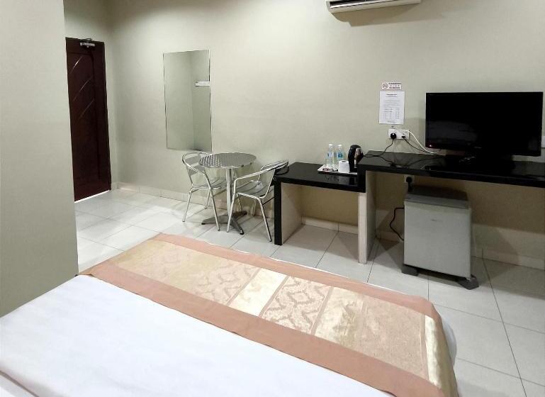 فندق Oyo 90906 Rumah Rehat Awana