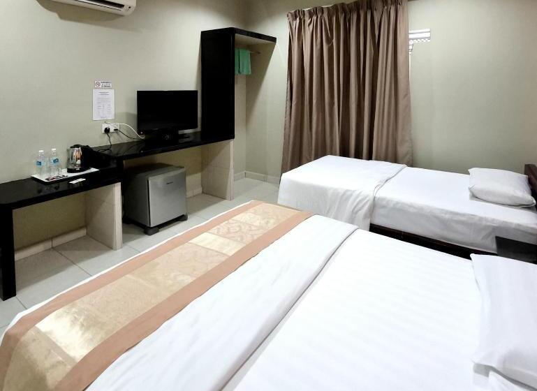 فندق Oyo 90906 Rumah Rehat Awana