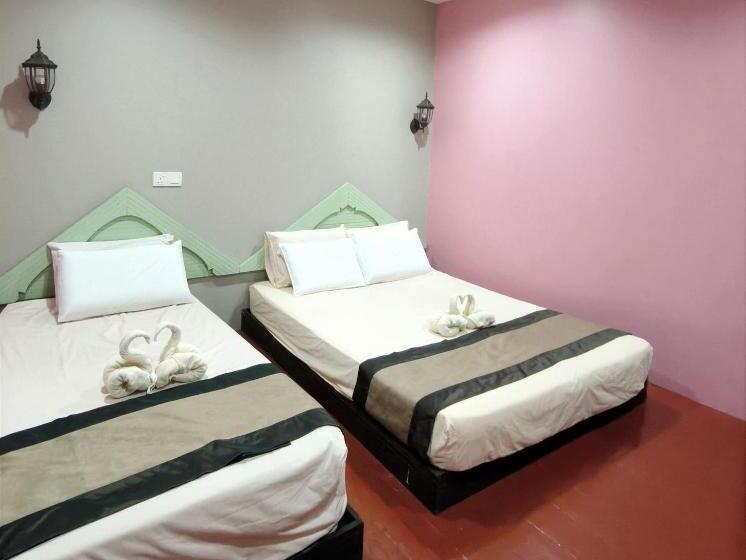 فندق Oyo 90906 Rumah Rehat Awana