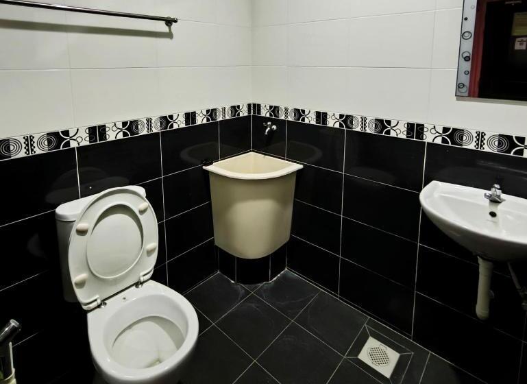 فندق Oyo 90906 Rumah Rehat Awana