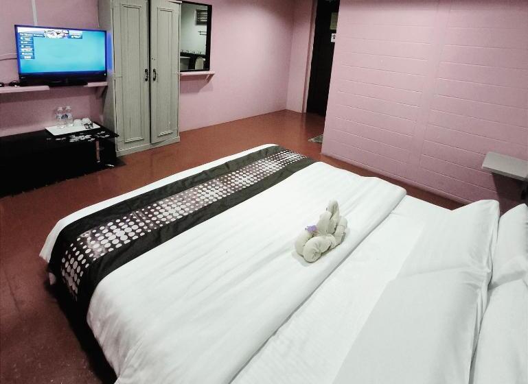 فندق Oyo 90906 Rumah Rehat Awana