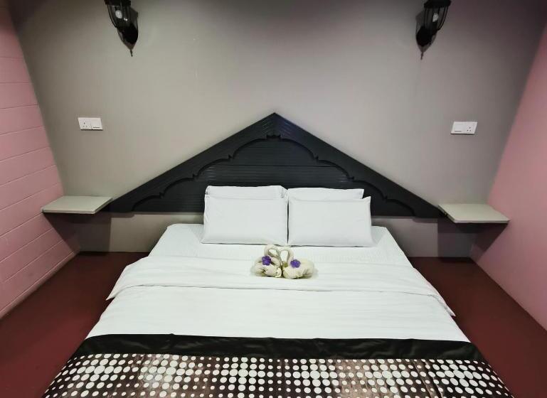 فندق Oyo 90906 Rumah Rehat Awana