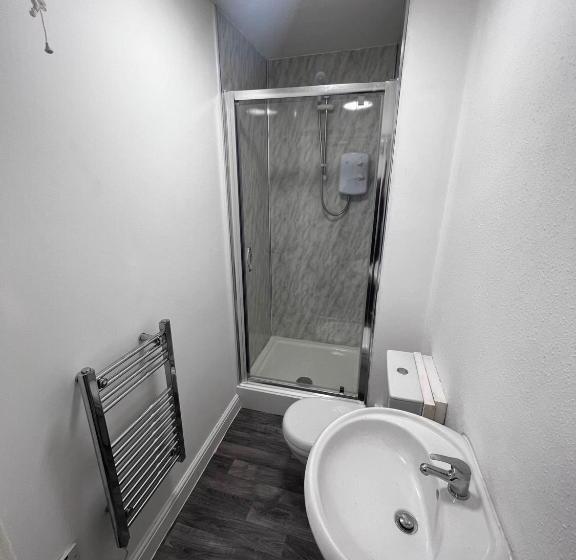 호텔 Oyo Serendipity By Habitat101