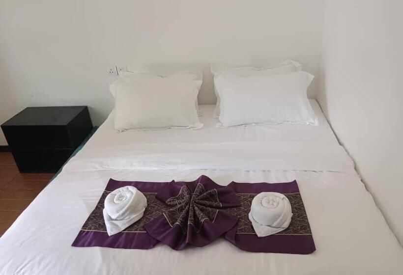 Hotel Pom Pom Celebes Beach Resort邦邦岛西里伯斯度假村