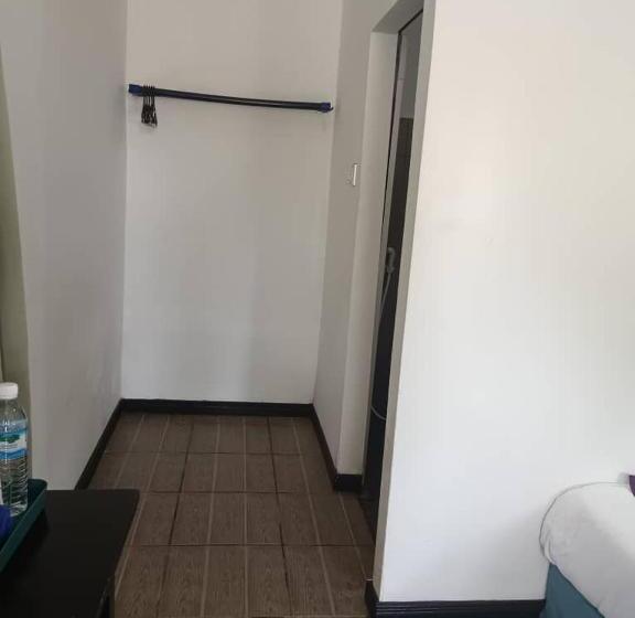 Hotel Pom Pom Celebes Beach Resort邦邦岛西里伯斯度假村