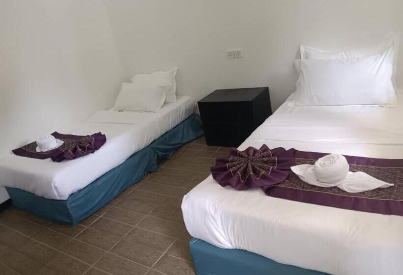 Hotel Pom Pom Celebes Beach Resort邦邦岛西里伯斯度假村