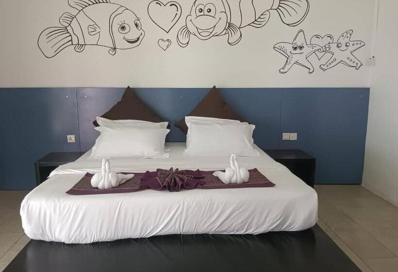 Hotel Pom Pom Celebes Beach Resort邦邦岛西里伯斯度假村