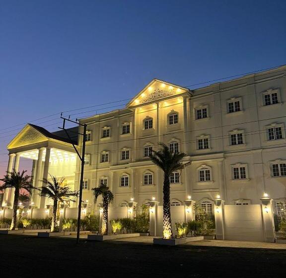 Отель Pride Resort, Rajkot