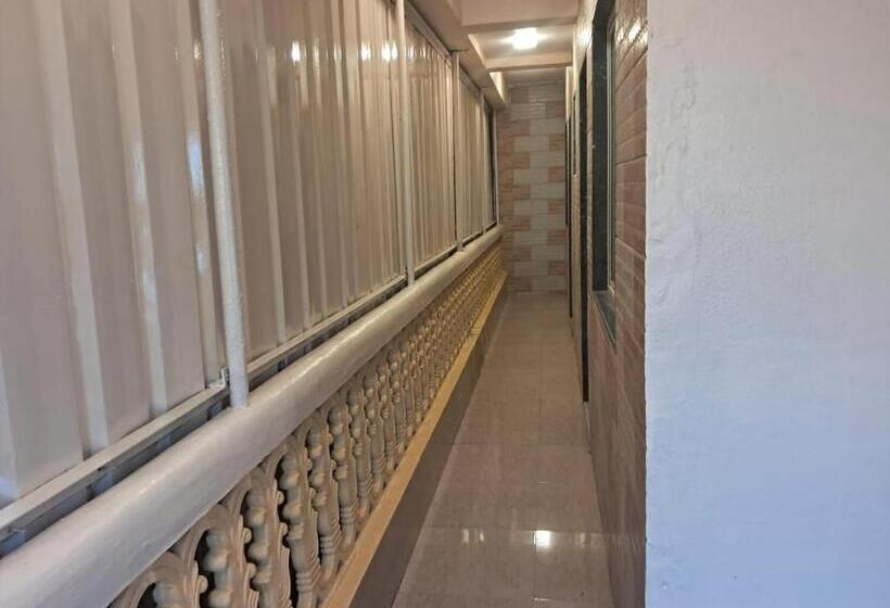 فندق Sai Raj Residency