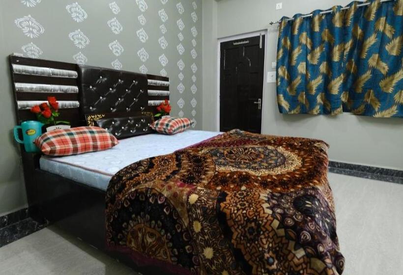 בית מלון כפרי Shree Krishna Niwas