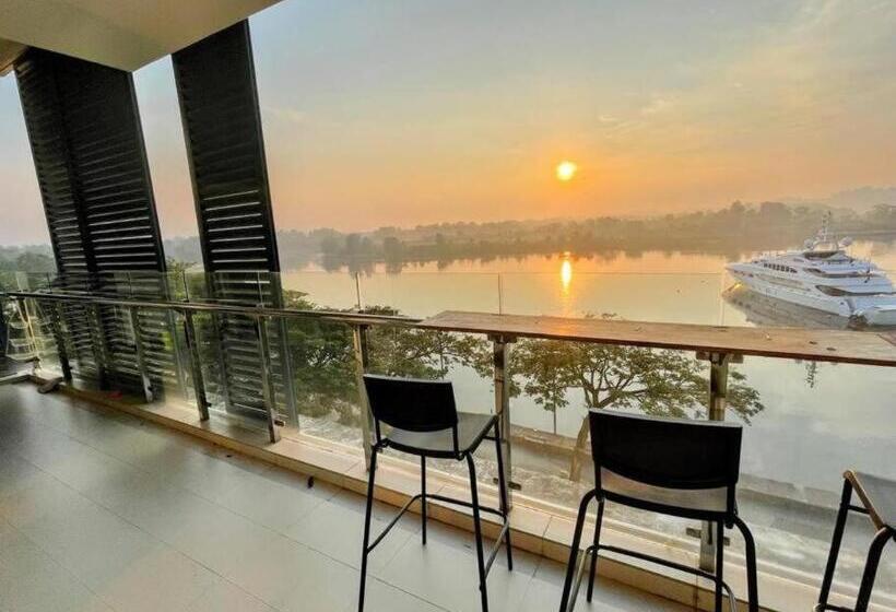 בית מלון כפרי Nusajaya Puteri Harbour Malaysia 3 Bedroom With Marina View