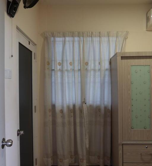 فندق The Somer Campsite