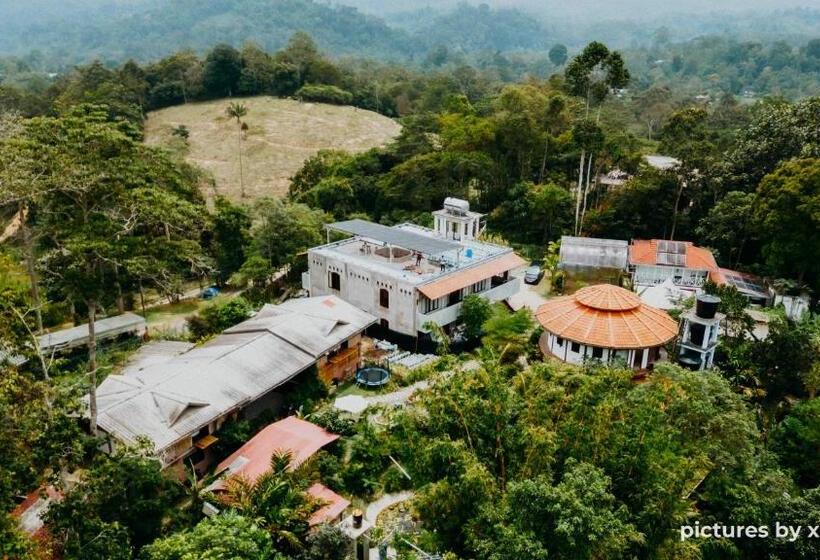 בית מלון כפרי Tirtha Quddus Farmstay