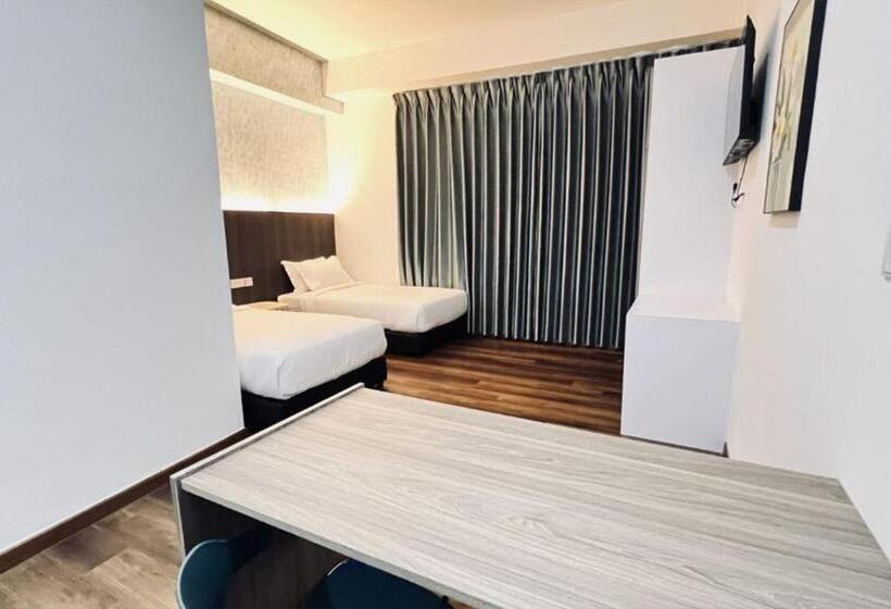 ホテル Unihome Suite