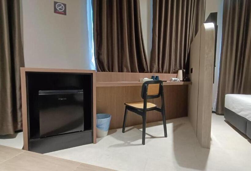 酒店 Urban Inn, Serai Wangi