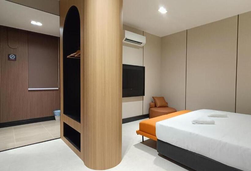 酒店 Urban Inn, Serai Wangi