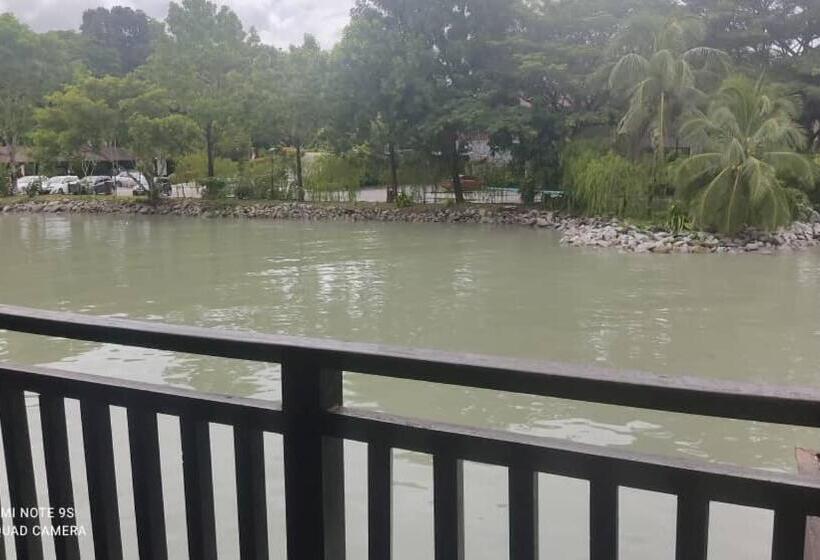 酒店 Villa Dalam Laut 530