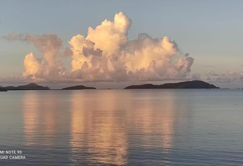 فندق Villa Dalam Laut 530