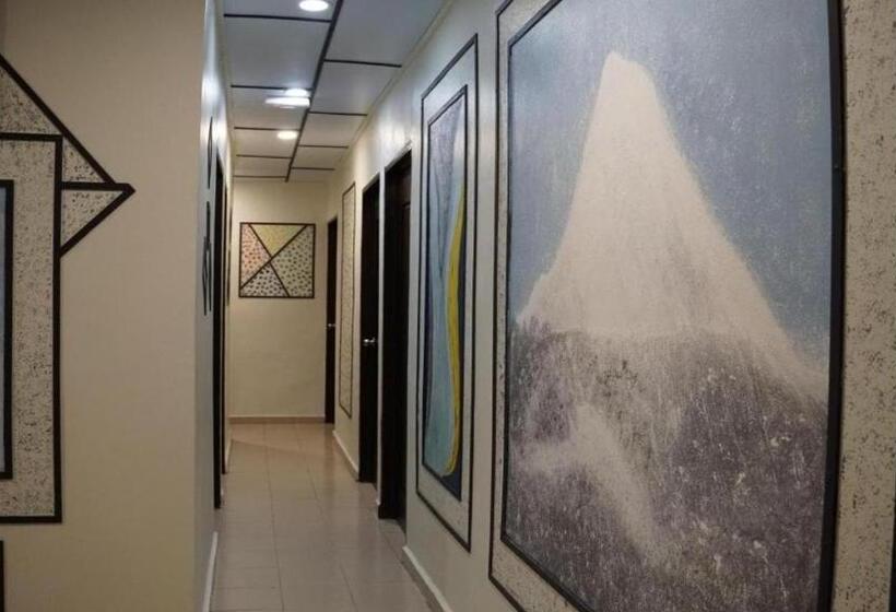 فندق Yss Homestead Inderawasih