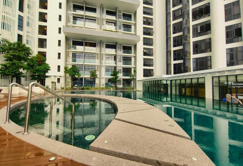 Just Chillin Seaview