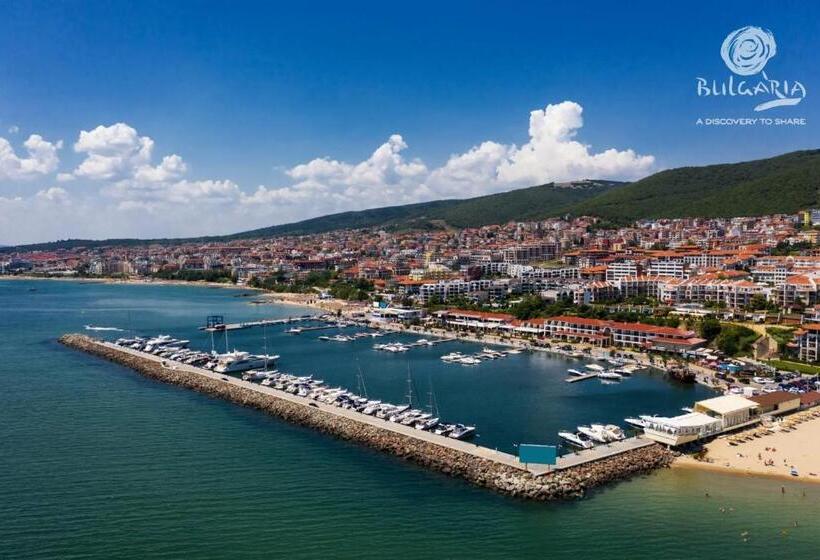 Marina Apartments St. Vlas