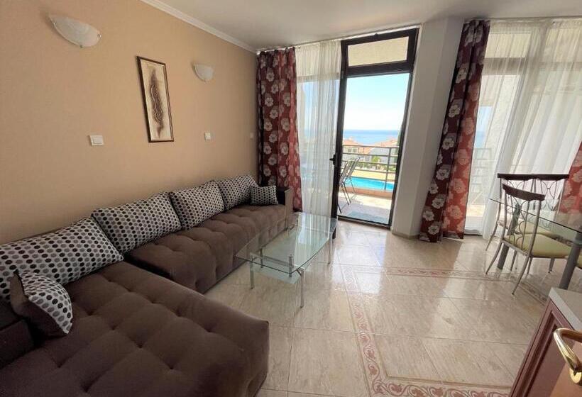 Marina Apartments St. Vlas