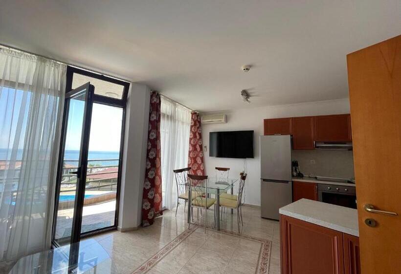 Marina Apartments St. Vlas