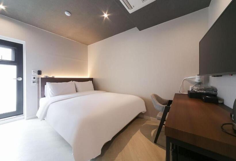 Мотель Busan Daeyeondong Hotel Bosco