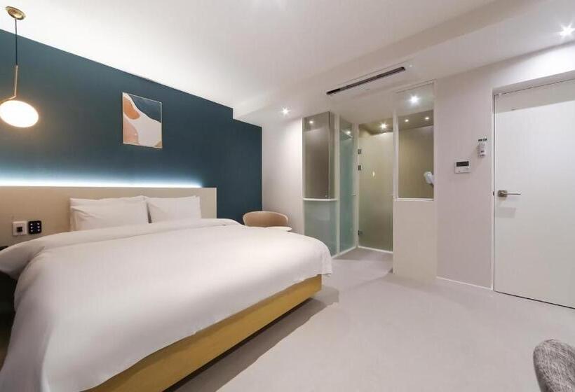 Мотель Busan Daeyeondong Hotel Bosco