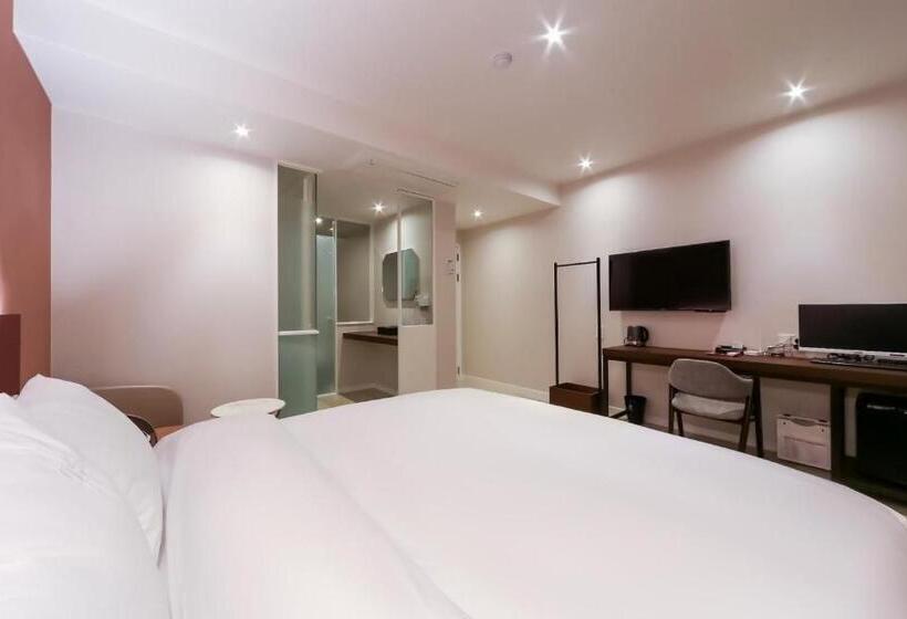 Мотель Busan Daeyeondong Hotel Bosco