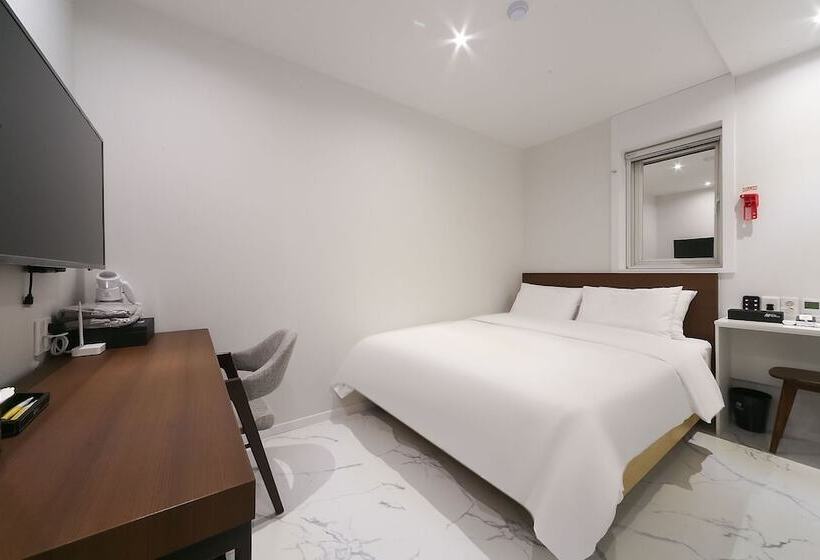 Мотель Busan Daeyeondong Hotel Bosco