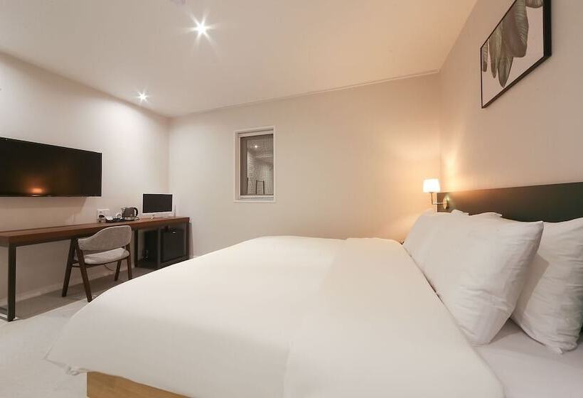 Мотель Busan Daeyeondong Hotel Bosco